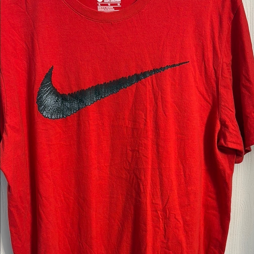 Nike Red Short Sleeve Tee with Black Logo - Picture 3 of 4
